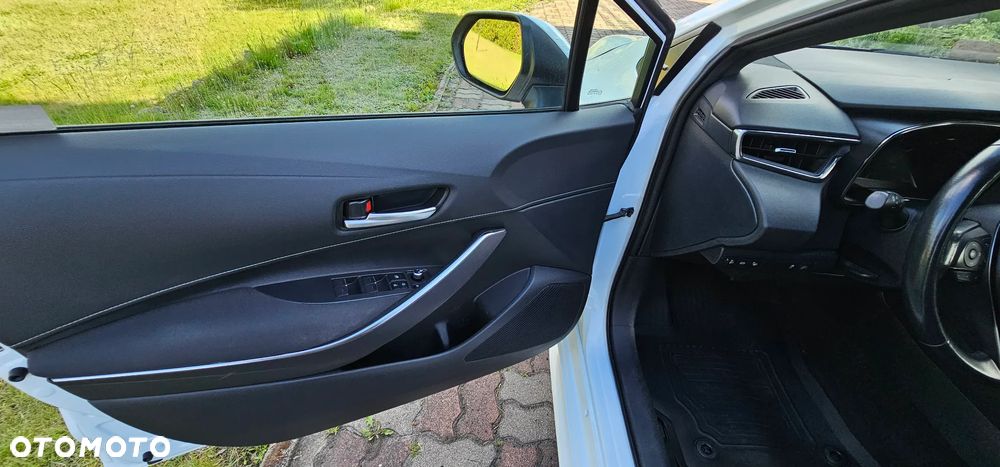 Toyota Corolla 2.0 Hybrid Comfort - 31