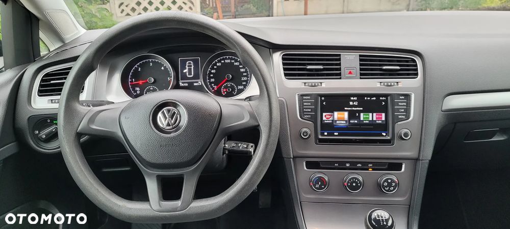 Volkswagen Golf 1.6 TDI BlueMotion Technology Trendline - 24
