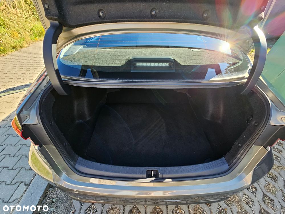 Toyota Corolla 1.6 Comfort - 14