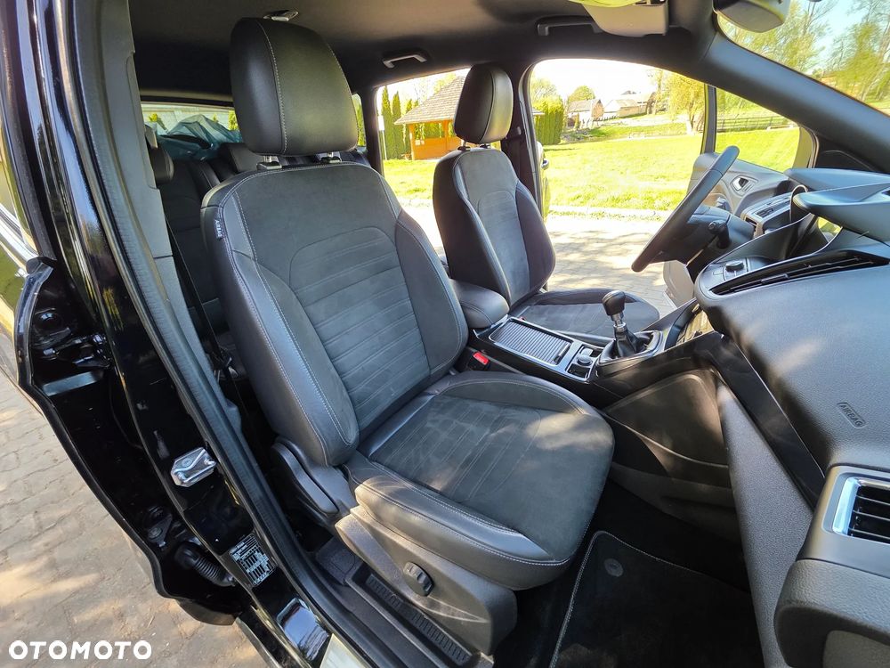 Ford Kuga 2.0 TDCi AWD ST-Line Black - 22