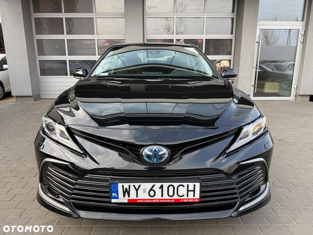 Toyota Camry 2.5 Hybrid Comfort CVT - 24