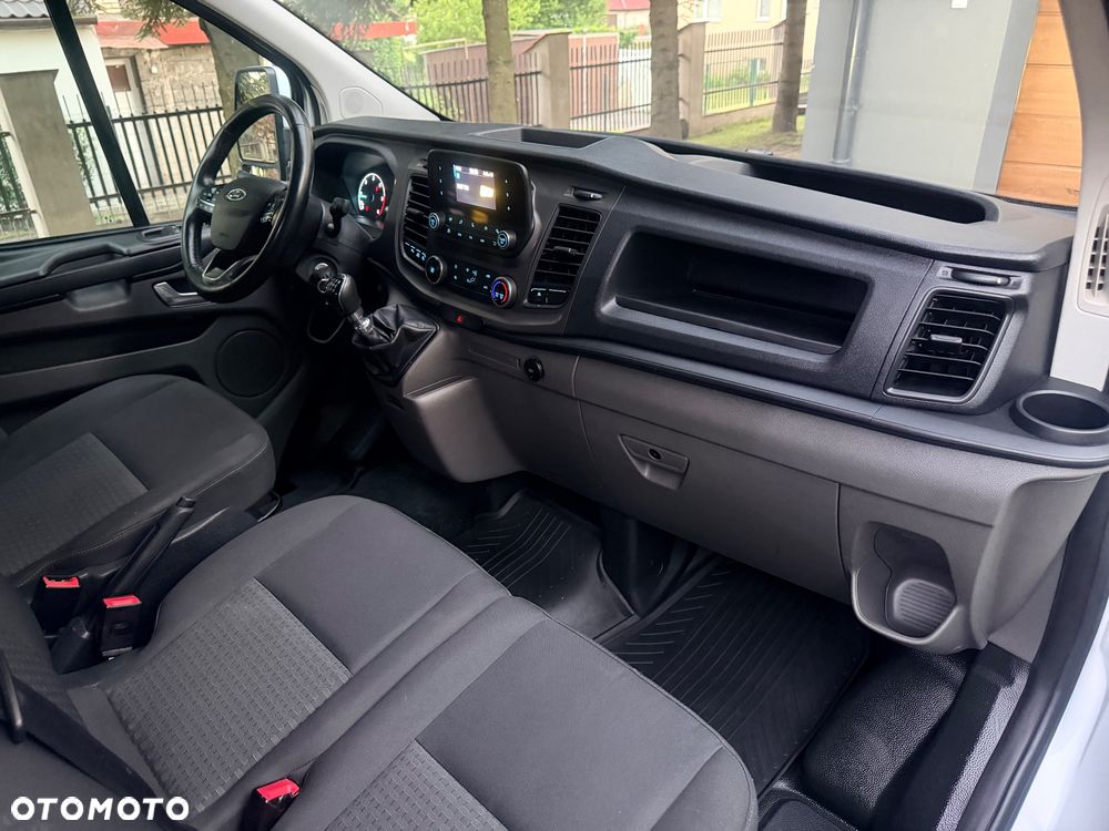 Ford Transit Custom BRYG. 6 OSÓB - L2H1 - SALON POLSKA - Bezwypadkowy - FAKTURA VAT 23% - Najmocniejsza Wersja 170km - PEŁNA HISTORIA SERWISOWA - ORYGINALNY PRZEBIEG - 37