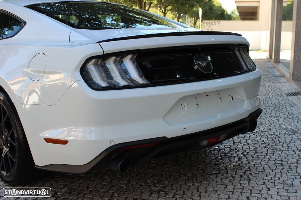 Ford Mustang 2.3i EcoBoost - 8