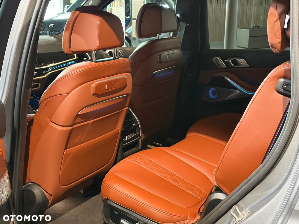 BMW X7 M60i xDrive mHEV sport - 26