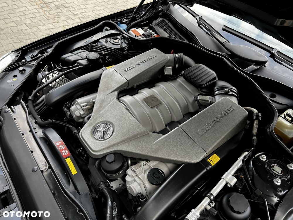 Mercedes-Benz SL 63 AMG - 25