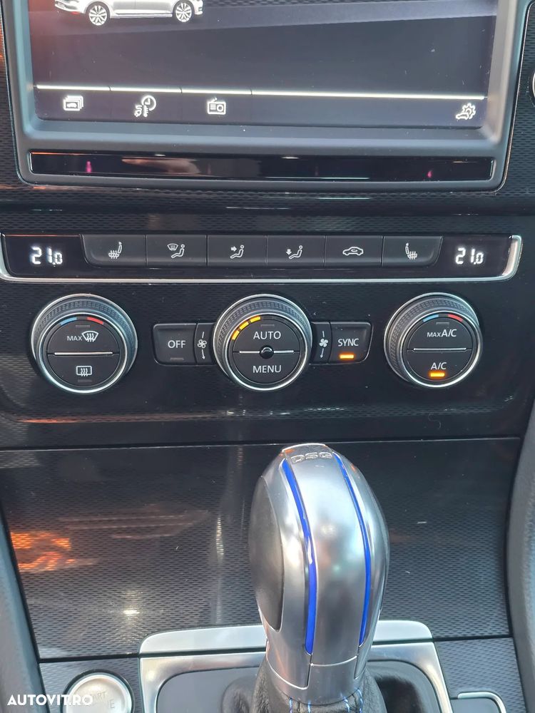 Volkswagen Golf - 15