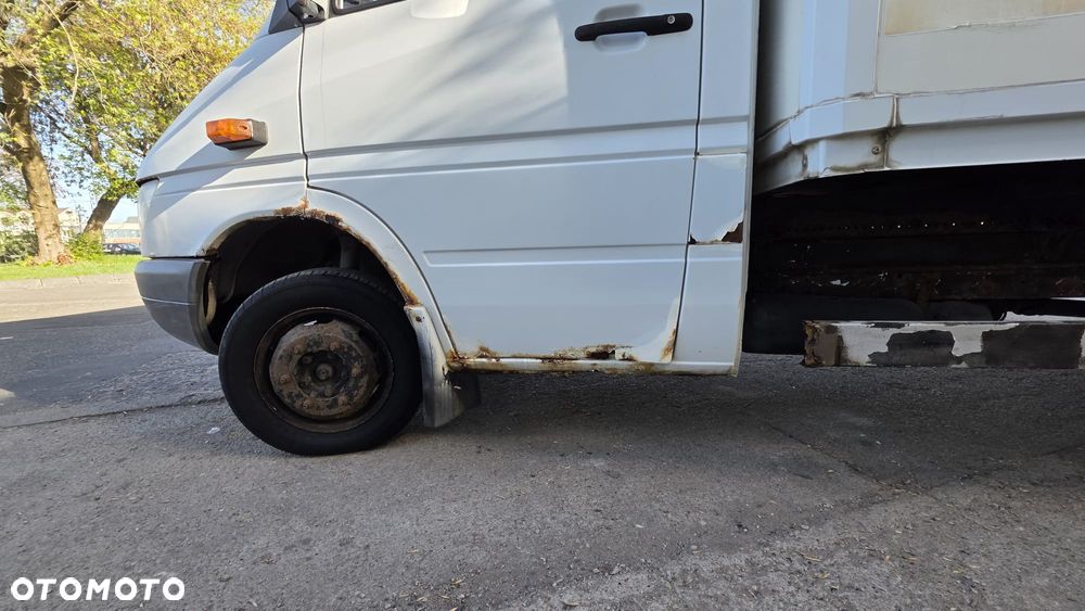 Mercedes-Benz Sprinter - 39