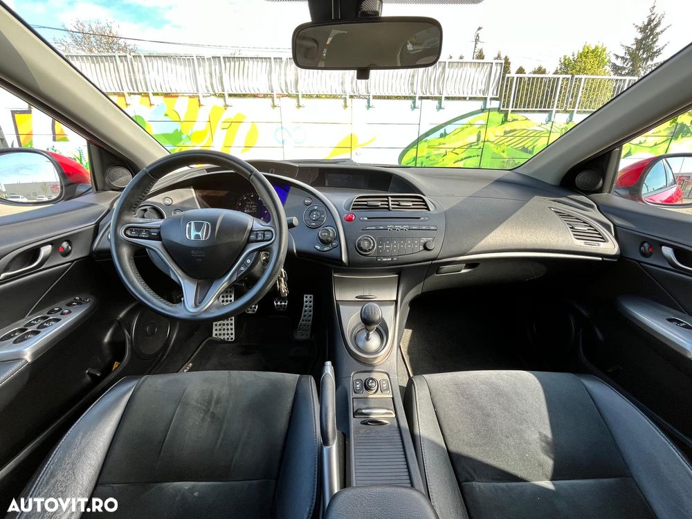 Honda Civic 1.8 S - 9