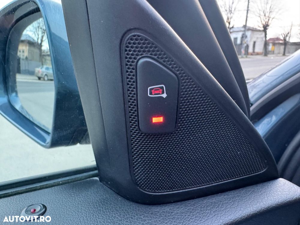 Audi Q3 2.0 TDI Quattro Stronic Design - 27