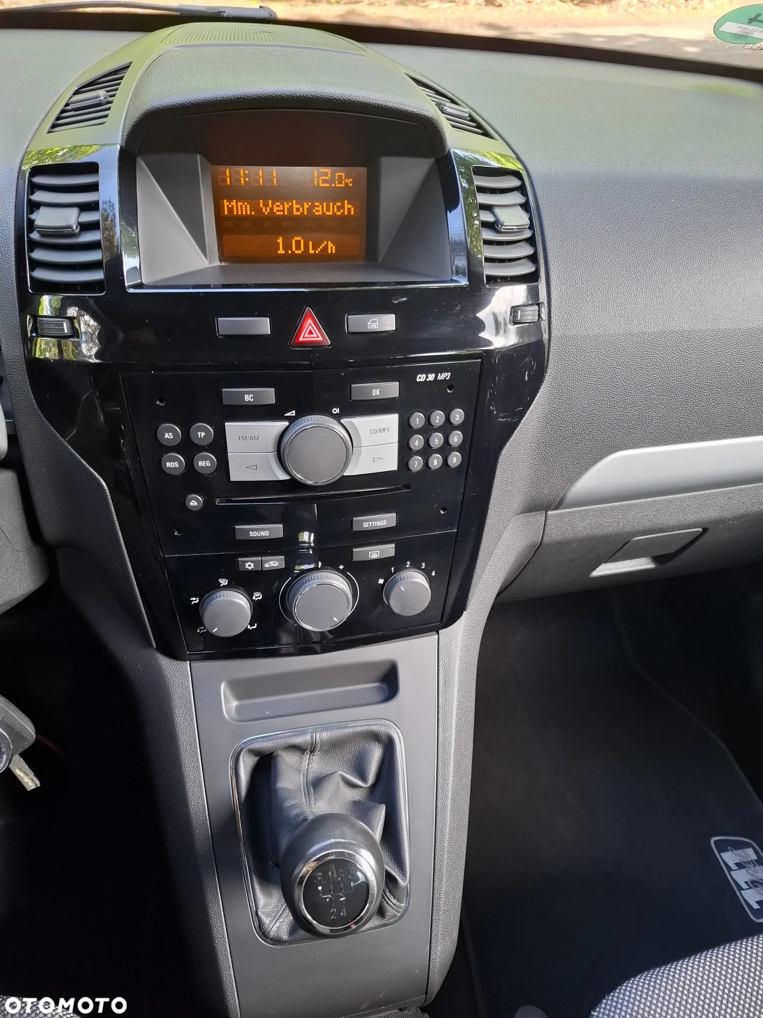 Opel Zafira 1.6 - 9