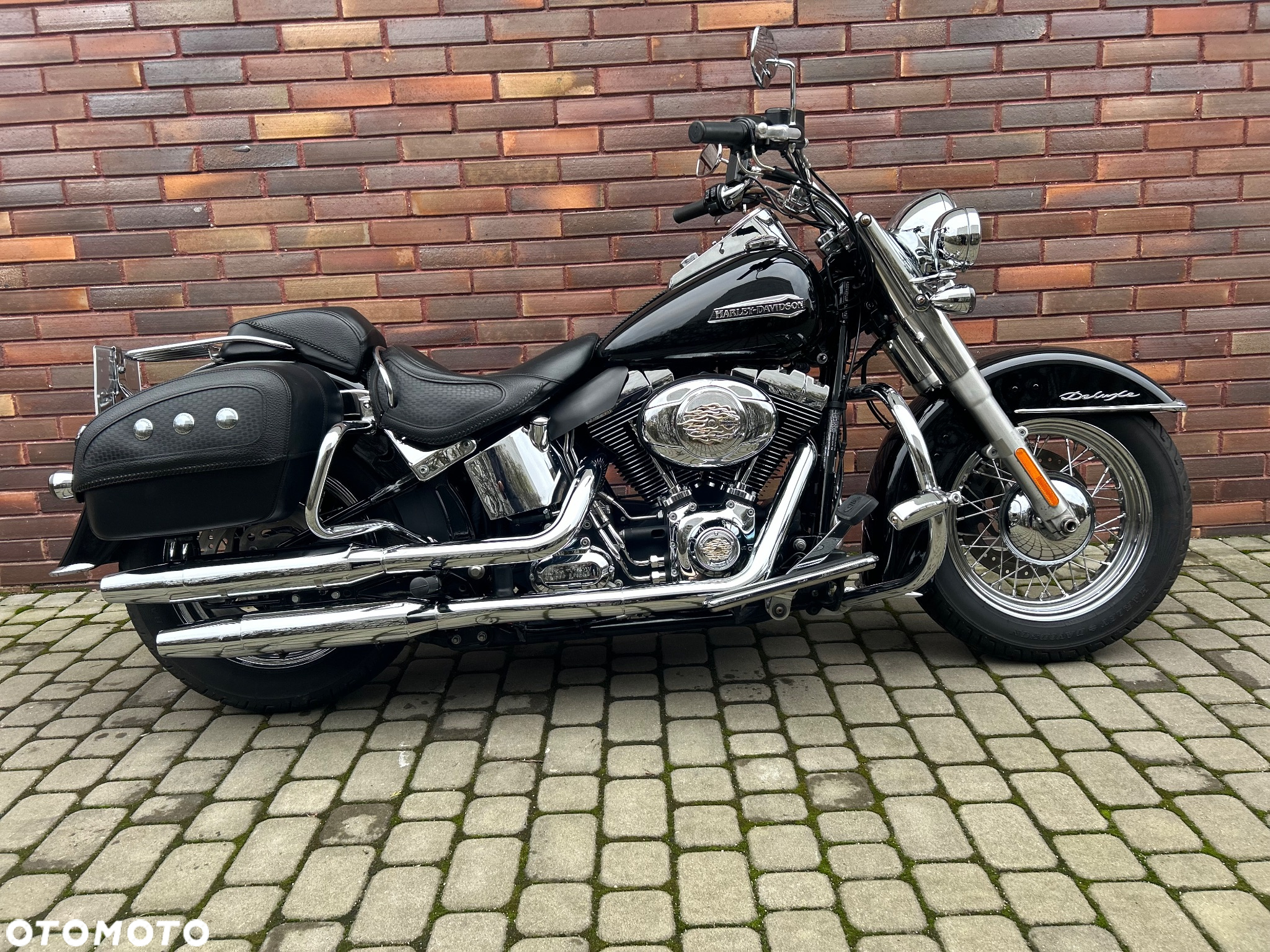 Harley-Davidson Softail Deluxe - 13