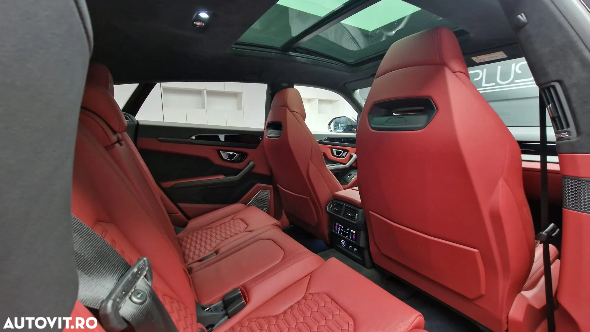 Lamborghini URUS - 15