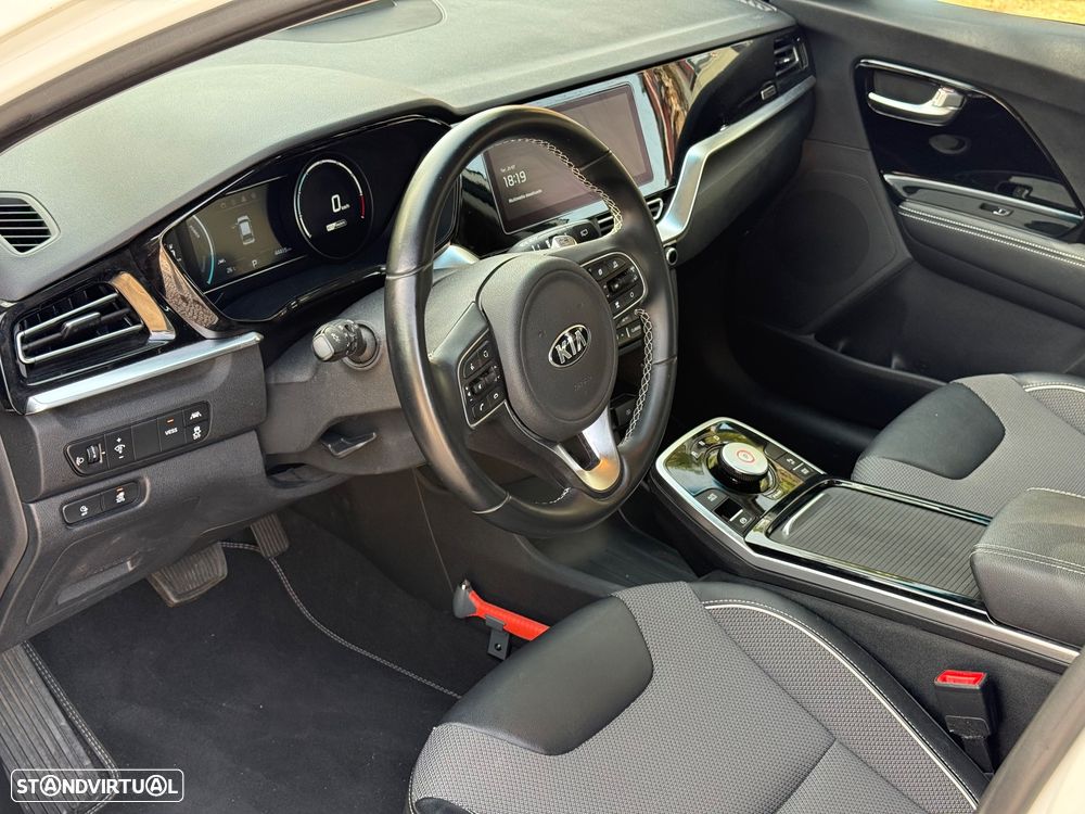 Kia e-Niro 39.2kWh Move 39 - 13