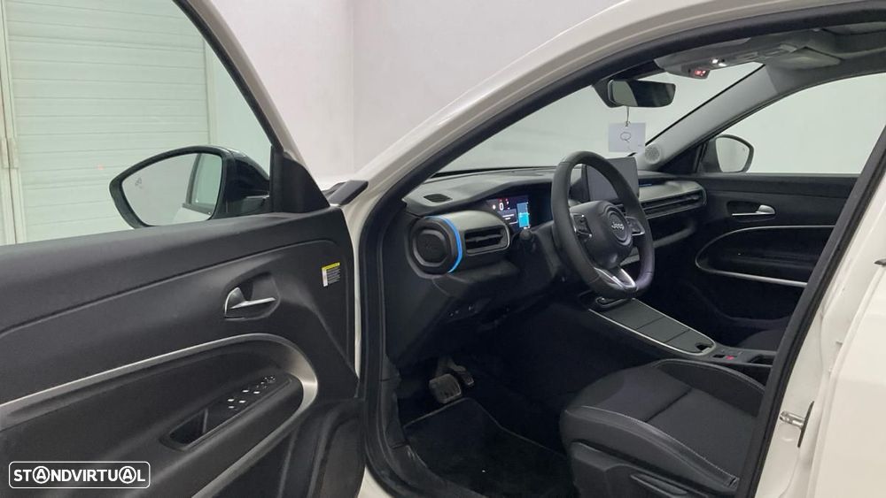 Jeep Avenger 54 kWh Summit - 5