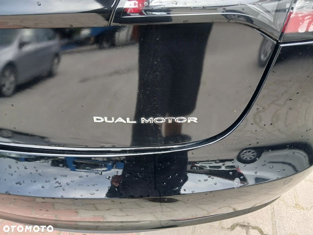 Tesla Model 3 Langstreckenbatterie Allradantrieb Dual Motor Performance - 12