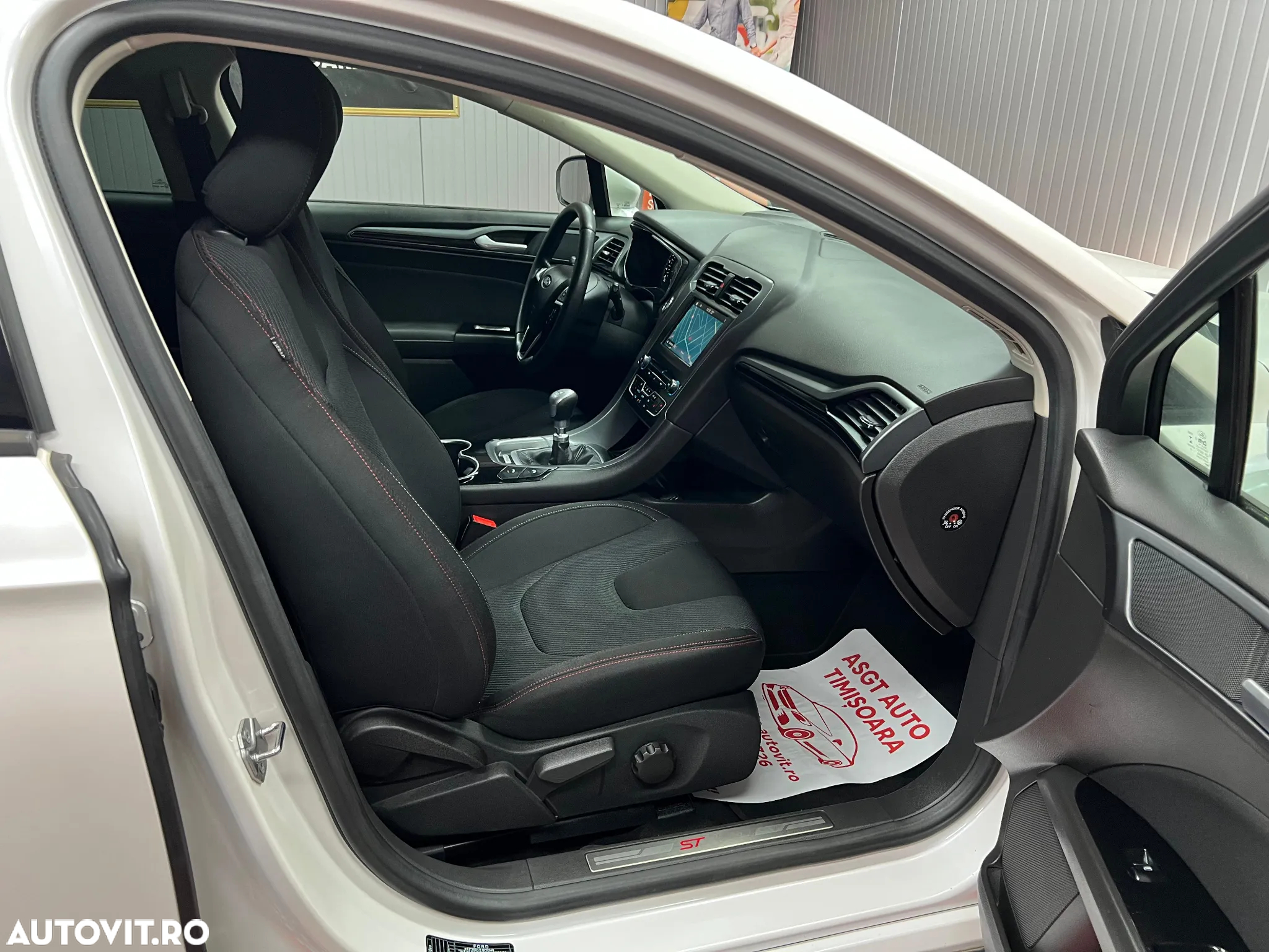Ford Mondeo 2.0 EcoBlue ST-Line - 12