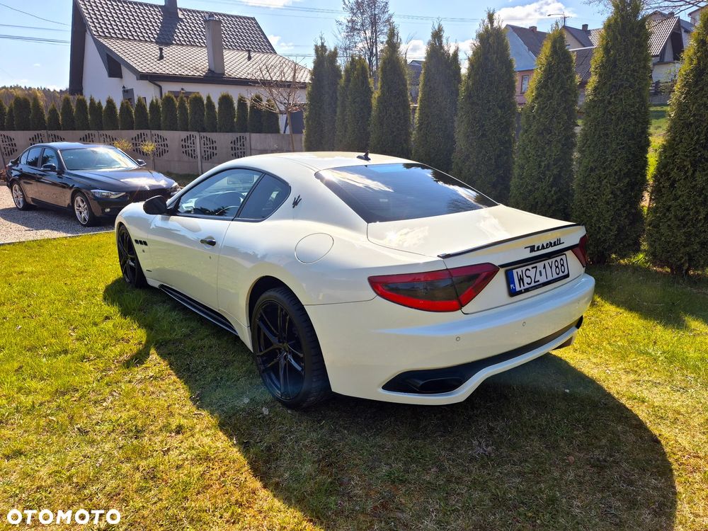 Maserati GranTurismo - 16