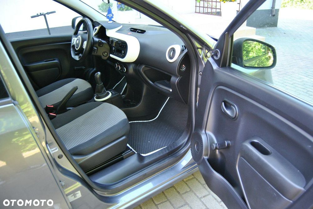 Renault Twingo SCe 70 Start&Stop LIMITED 2018 - 10