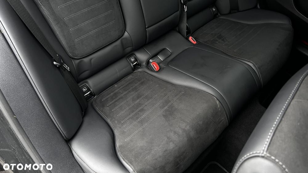 Mercedes-Benz Klasa C - 30