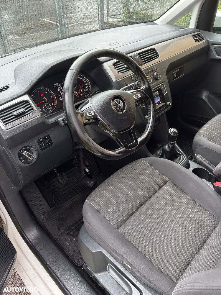 VOLKSWAGEN Caddy
