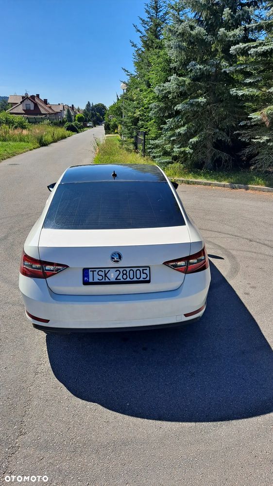 Skoda Superb 2.0 TDI Style DSG - 8