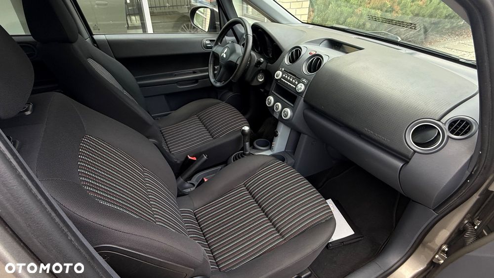 Mitsubishi Colt 1.3 Inform Cleartec - 25