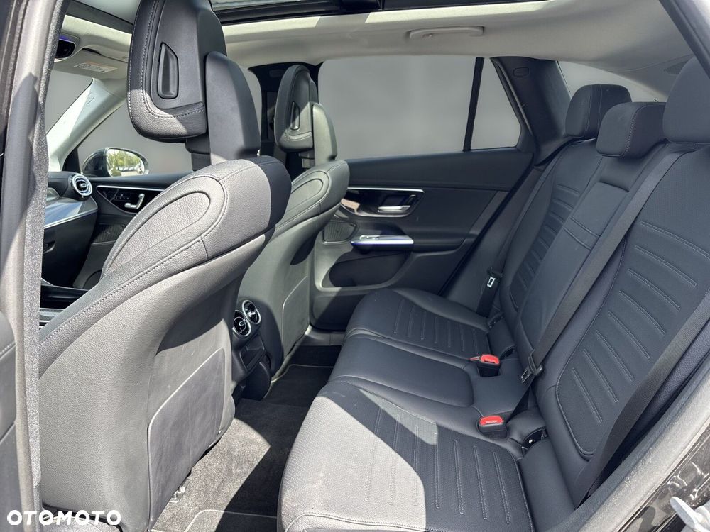 Mercedes-Benz GLC - 24