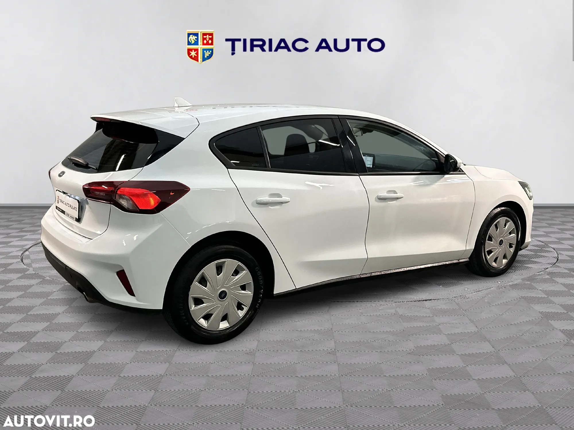 Ford Focus - 5