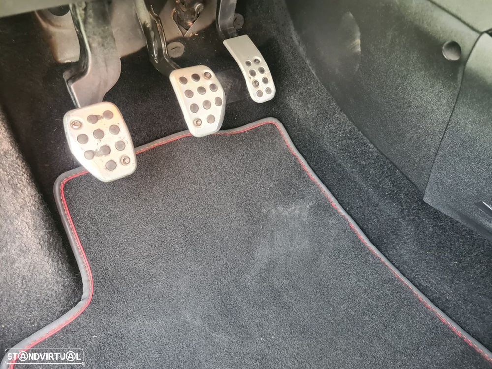 Peugeot 2008 1.2 PureTech GT Line - 7