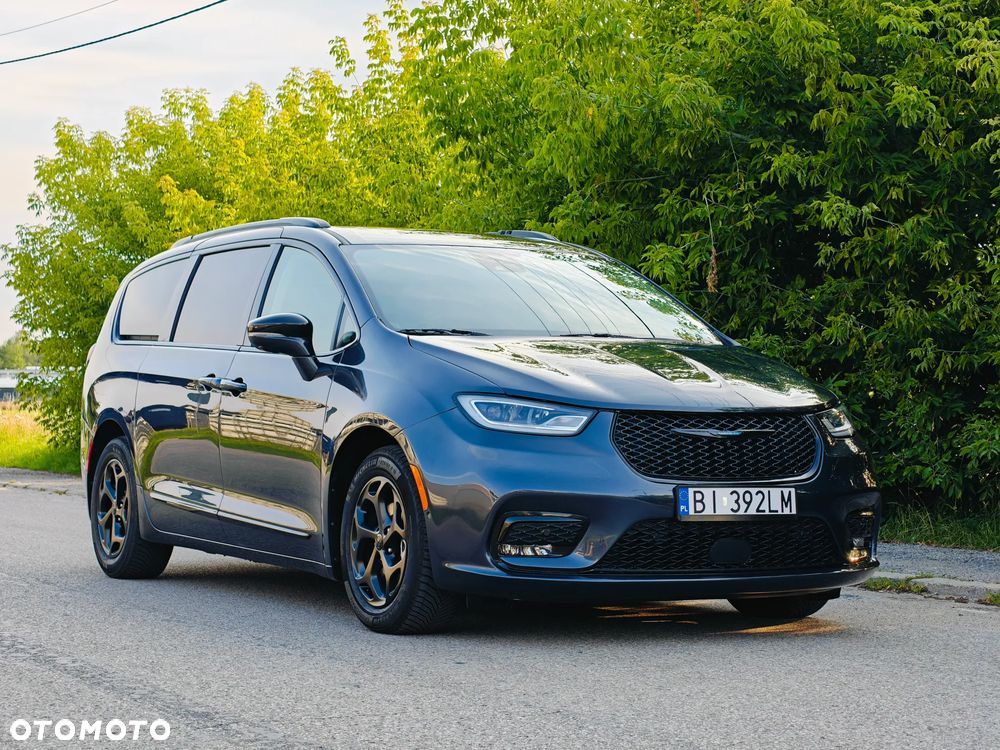 Chrysler Pacifica - 3