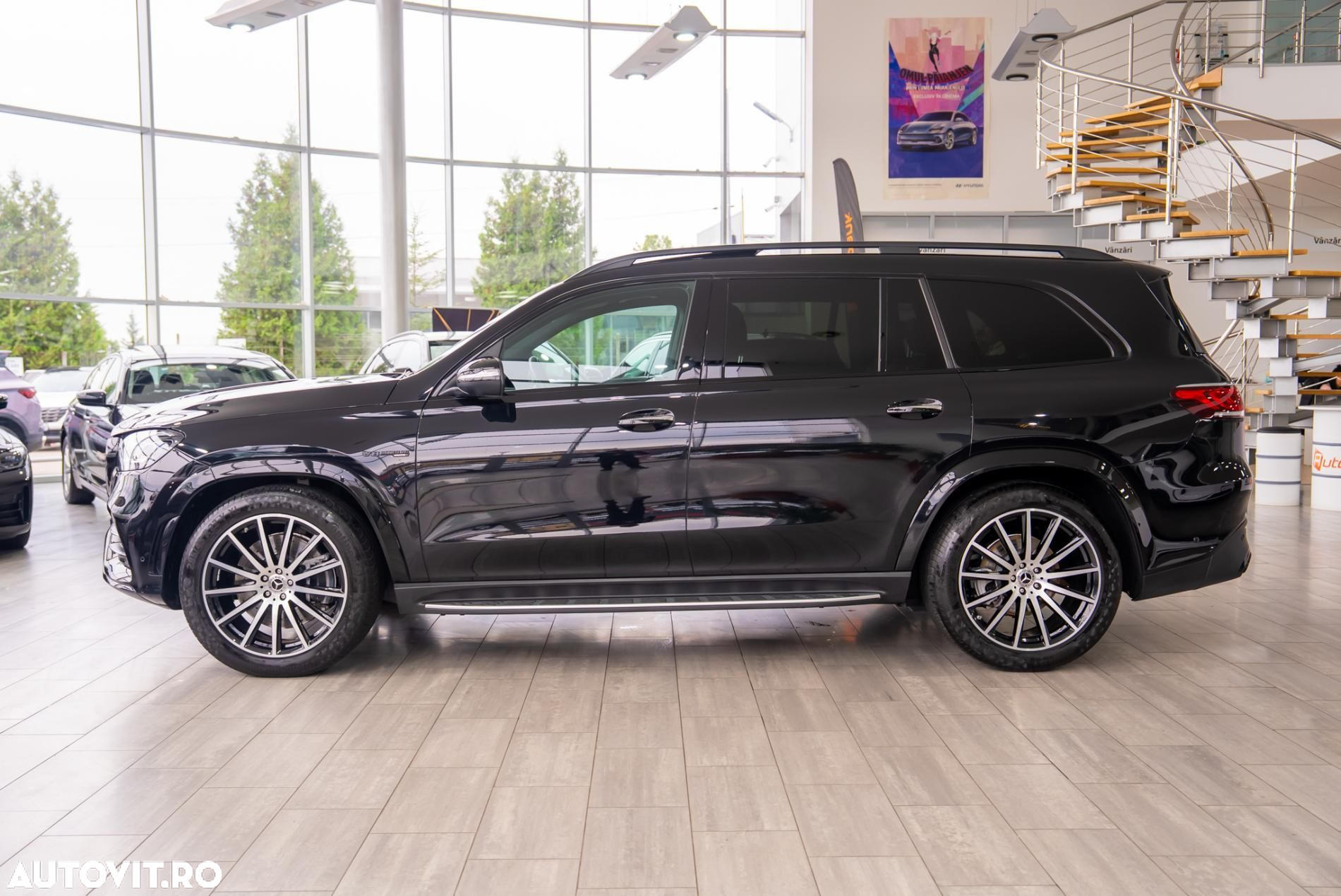 Mercedes-Benz GLS - 8