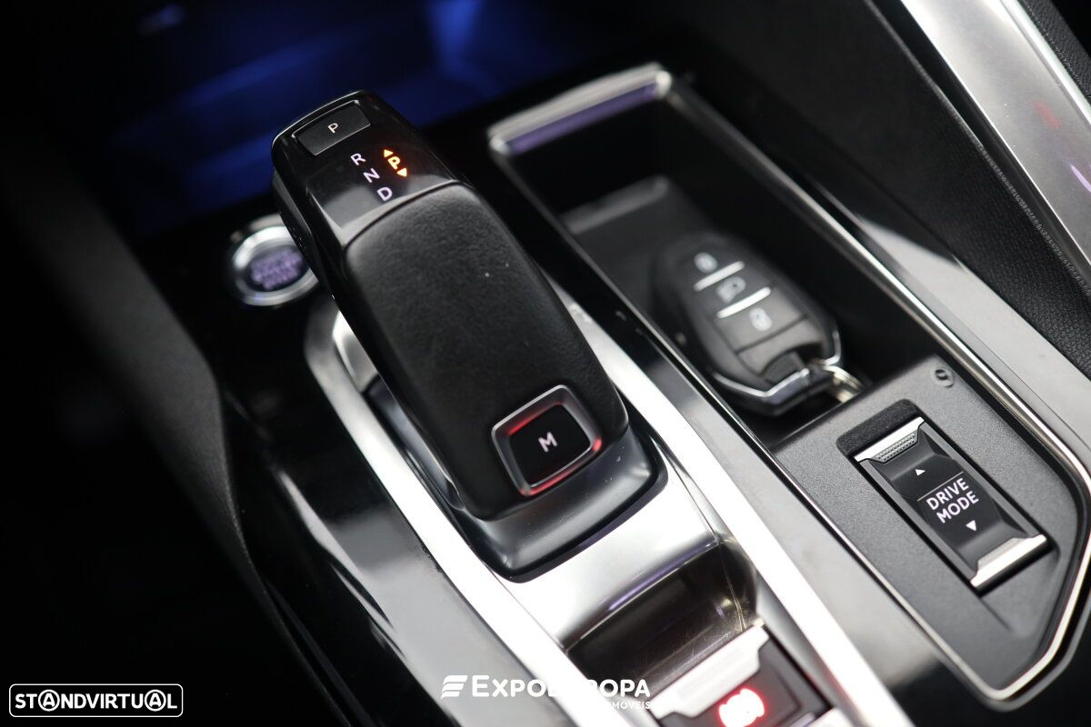 Peugeot 5008 1.5 BlueHDi Allure Pack EAT8 - 24