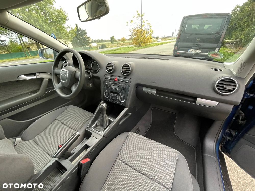 Audi A3 1.6 Limited Edition - 10