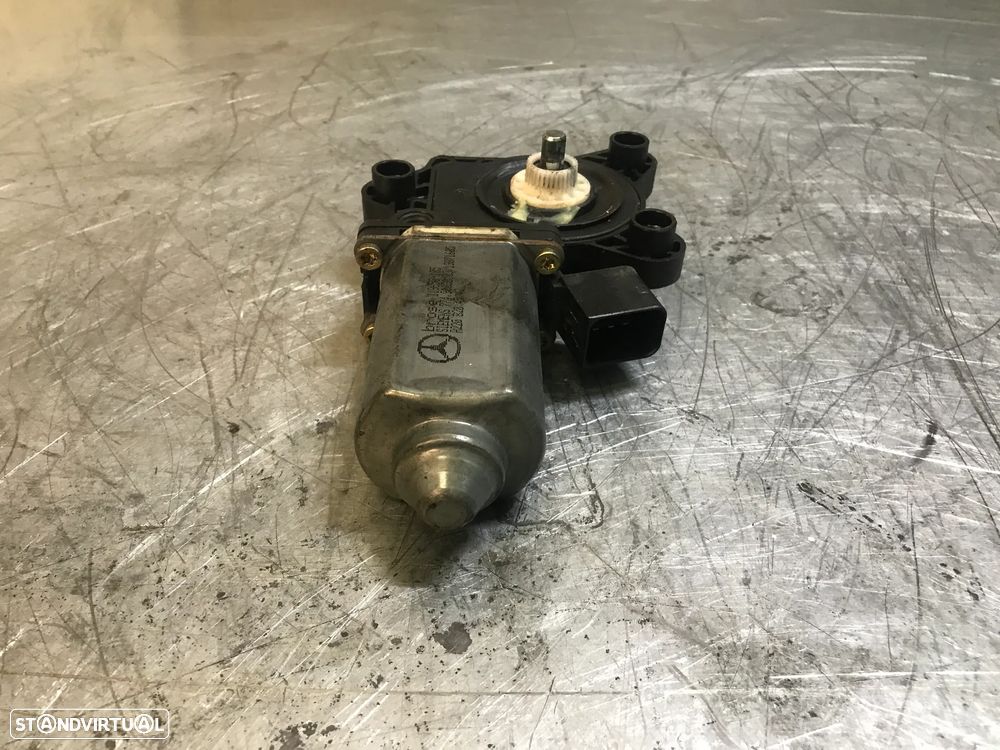 MOTOR DO ELEVADOR DO VIDRO MERCEDES C220 W203 - FRENTE DIREITO A2208204542 - 3