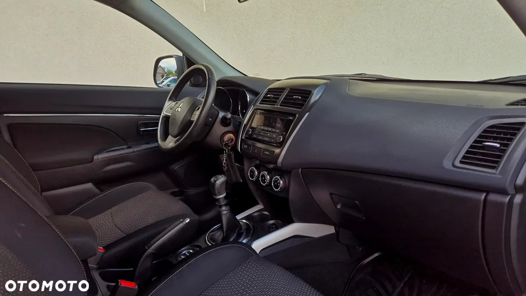 Mitsubishi ASX 1.8 DID Invite 4WD AS&G - 6