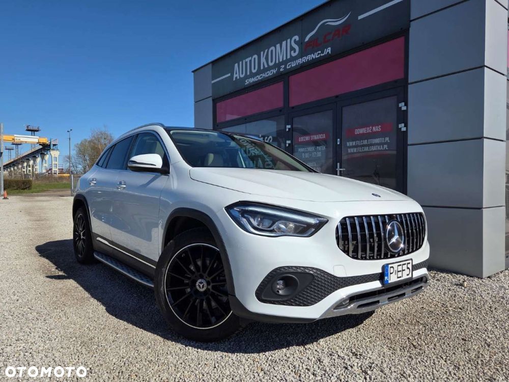 Mercedes-Benz GLA - 1