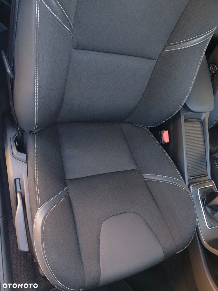 Volvo V40 D2 Momentum - 33