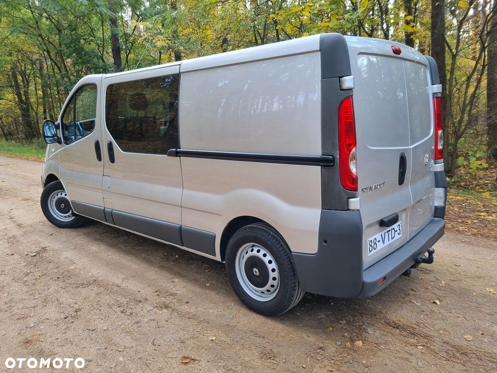 Renault Trafic - 25
