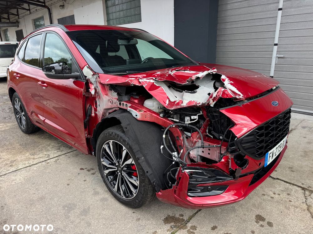 Ford Kuga 1.5 EcoBoost FWD ST-Line X - 24