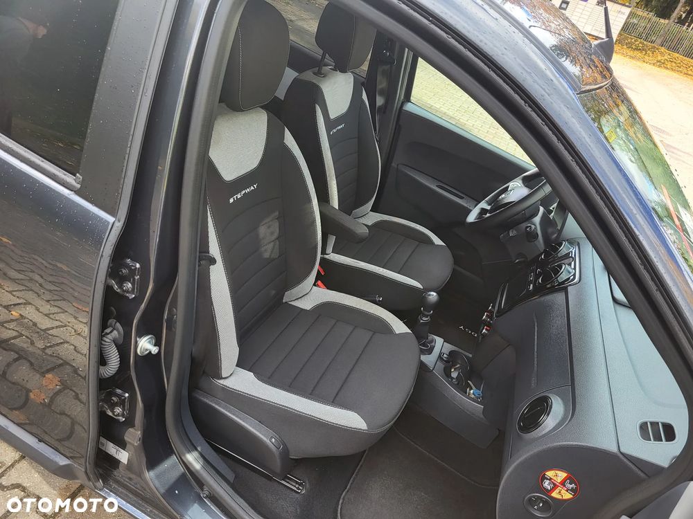Dacia Lodgy 1.5 Blue dCi Stepway Comfort S&S - 28