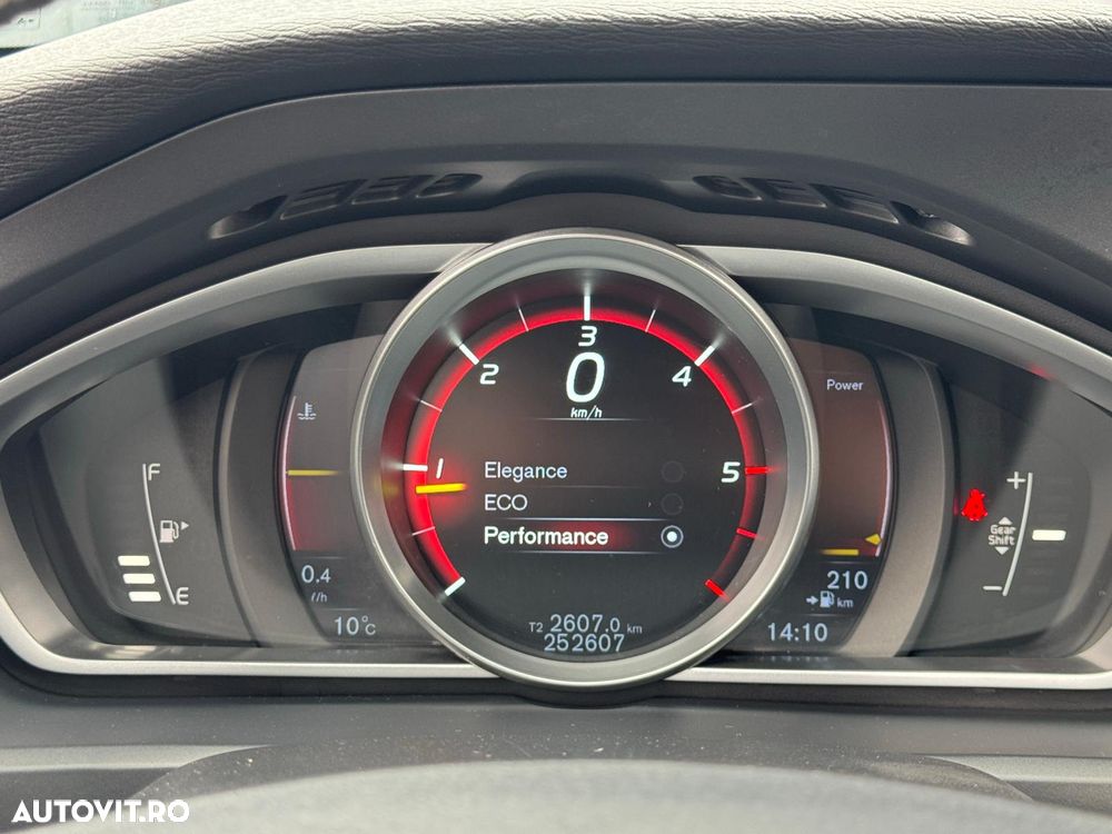 Volvo V40 D4 RDesign - 23