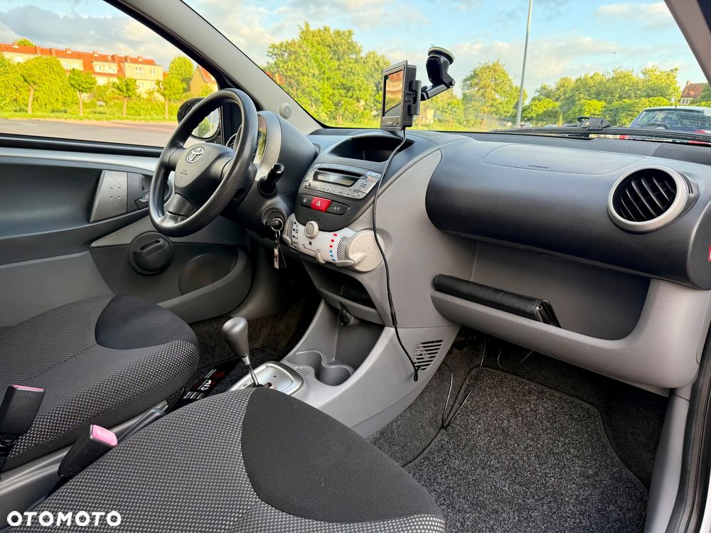 Toyota Aygo 1.0 VVT-i Luna MM A/C - 16