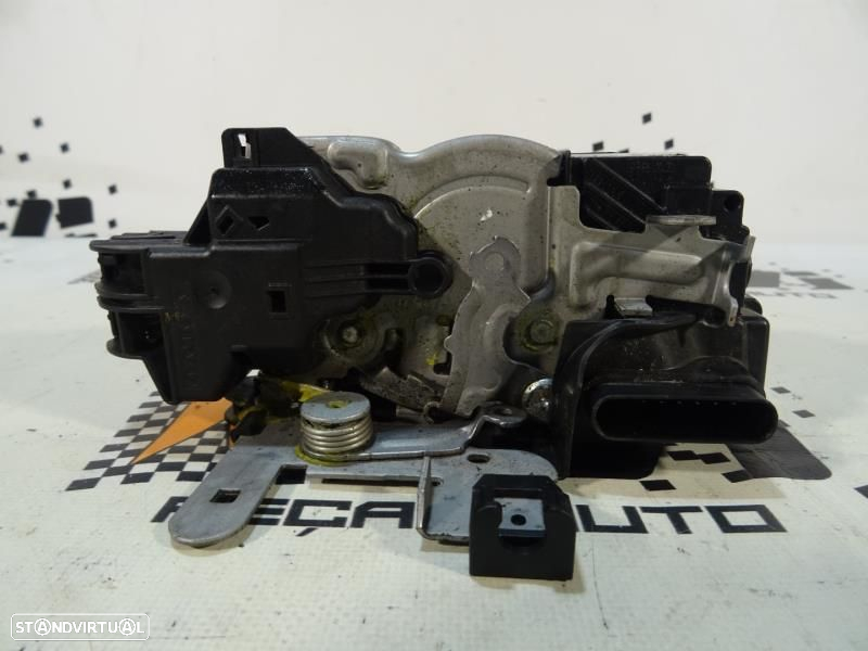 Fecho Da Porta Trás Direita Volvo V40 Hatchback (525, 526)  31440394 / - 3