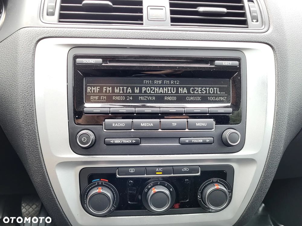 Volkswagen Jetta 2.0 TDI DPF BMT Comfortline - 10