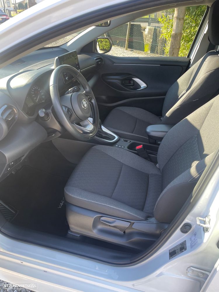 Toyota Yaris 1.5 HDF Comfort - 8