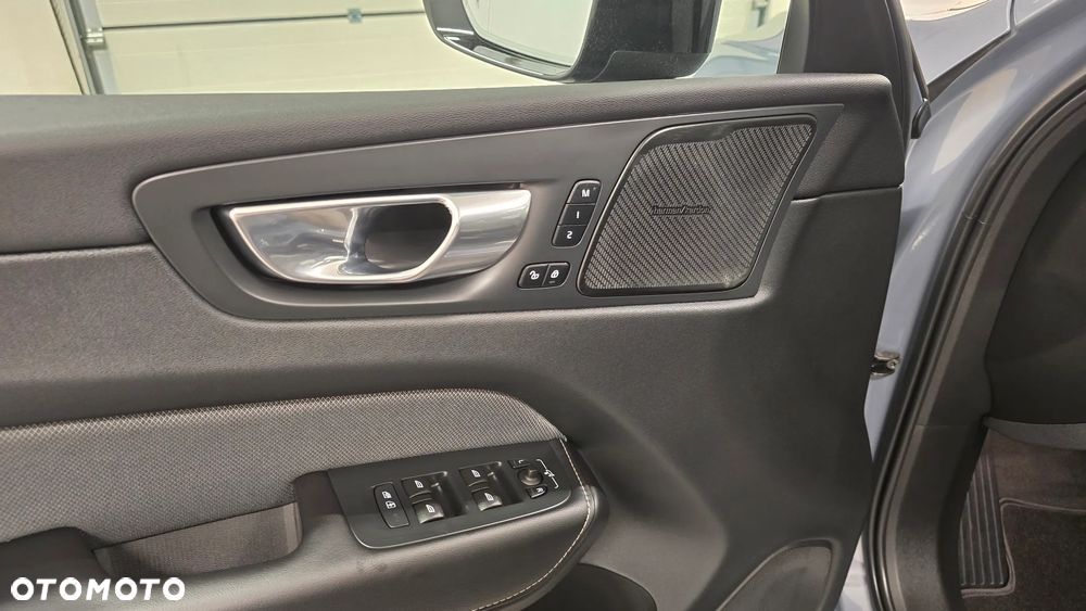 Volvo XC 60 B4 D Ultimate Dark - 14