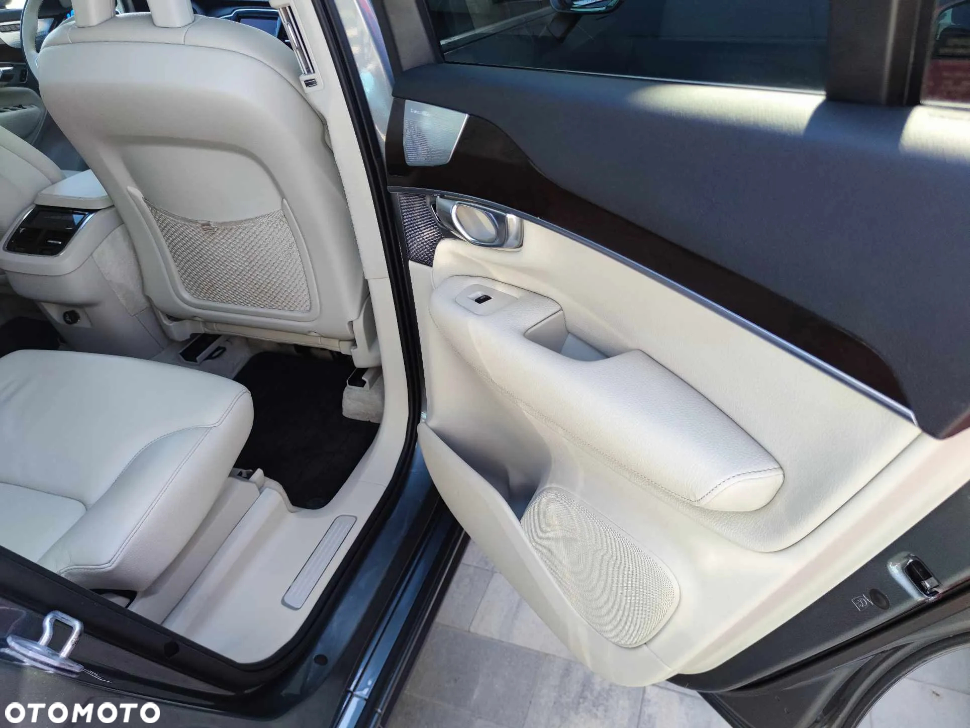 Volvo XC 90 T6 AWD Geartronic Inscription - 22