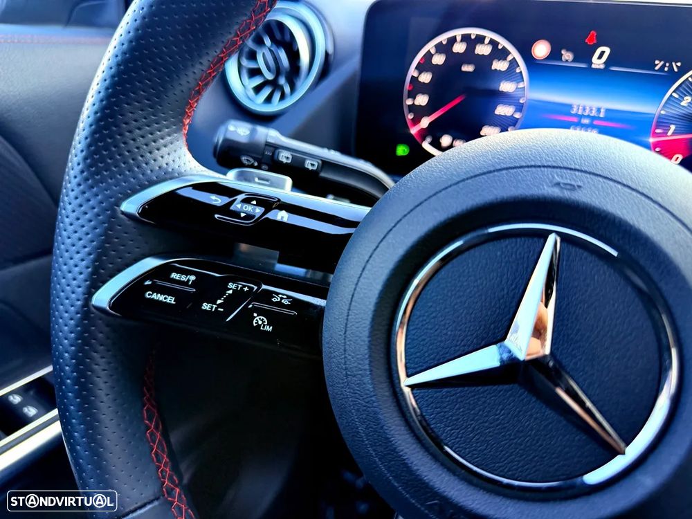 Mercedes-Benz GLA 200 AMG Line - 15