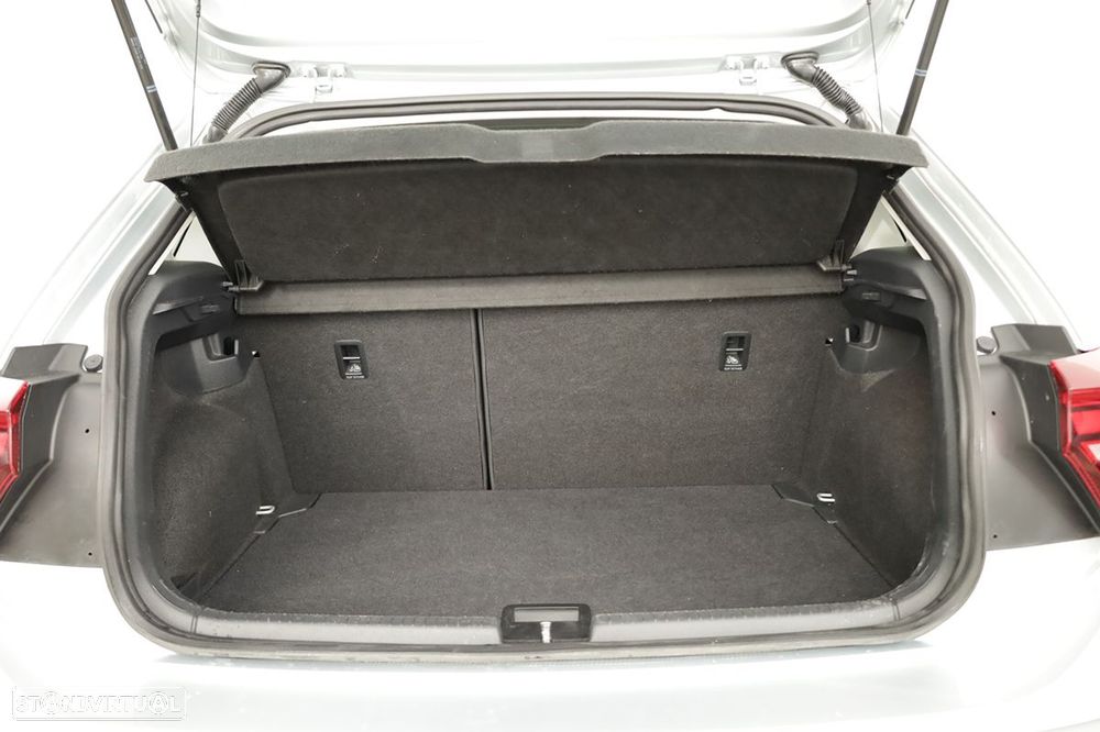 VW Polo 1.0 TSI Urban DSG - 21