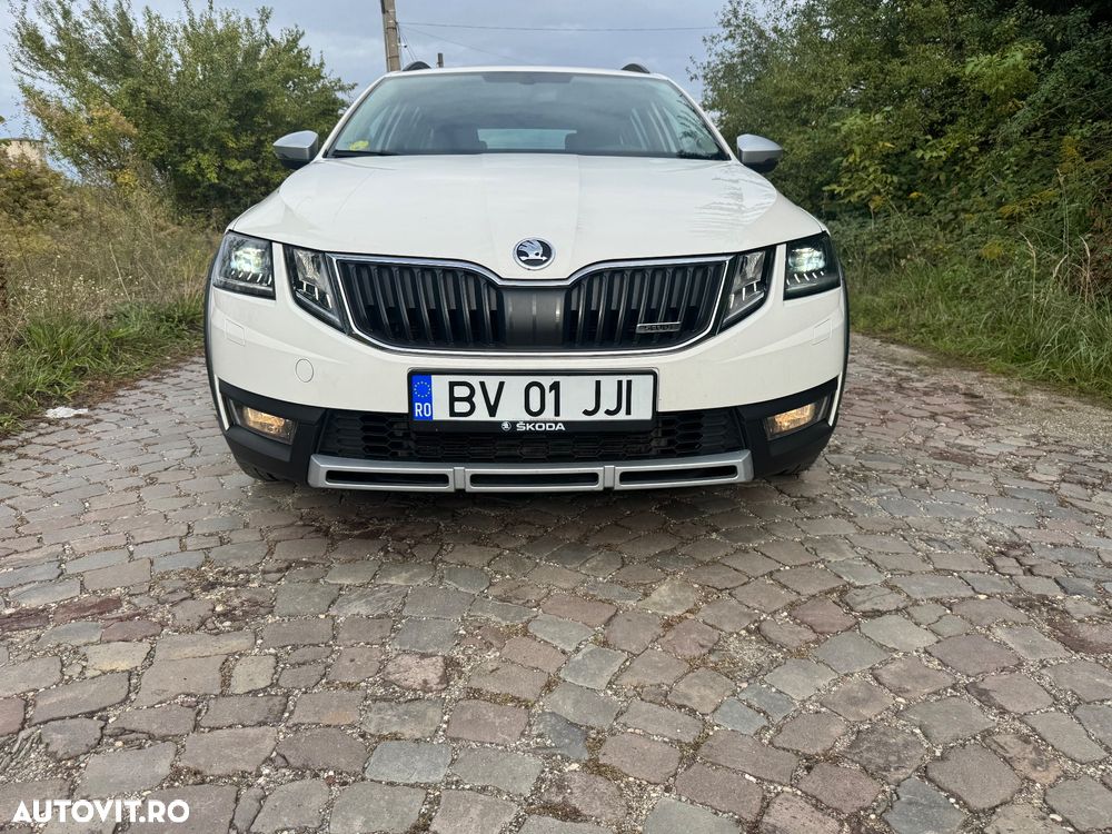 Skoda Octavia Combi Diesel 2.0 TDI 4X4 DSG Scout - 22